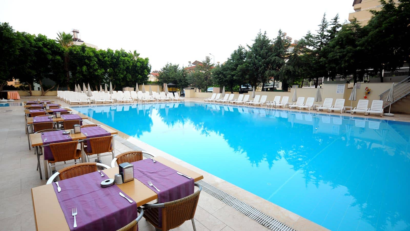 pools-outdoor-pool
