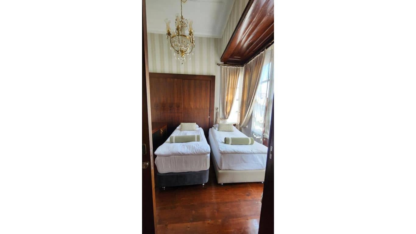 rooms-family-room