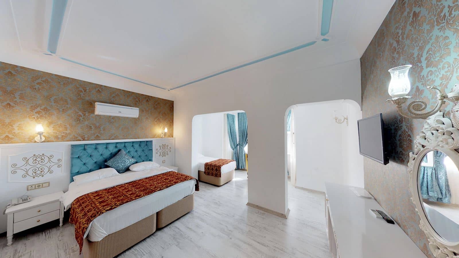 rooms-deluxe-family-room