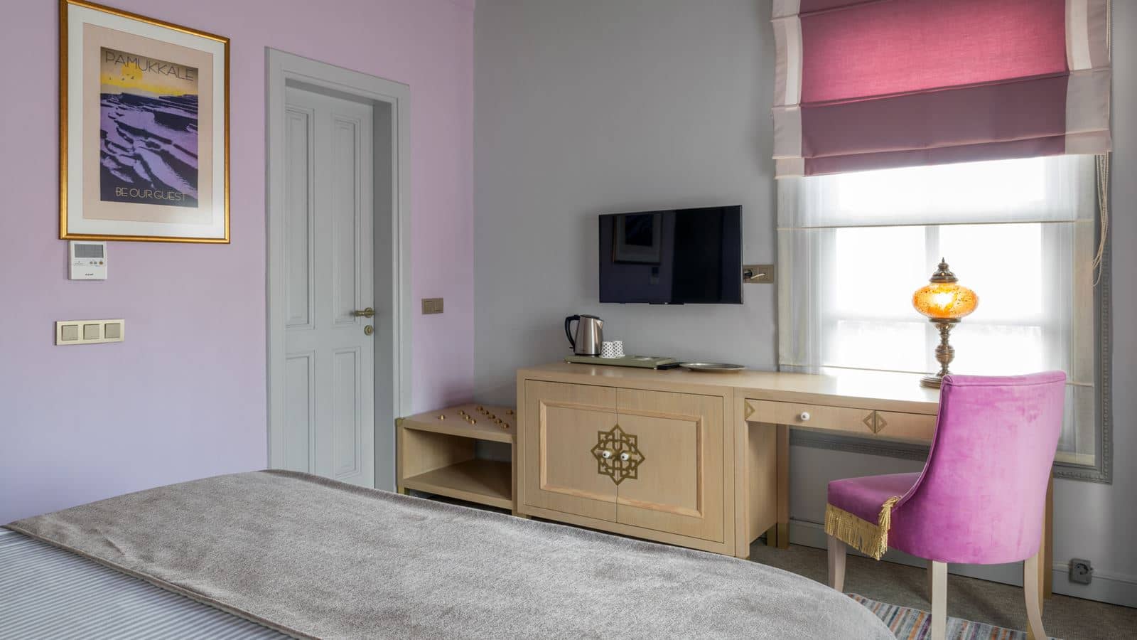 rooms-deluxe-room