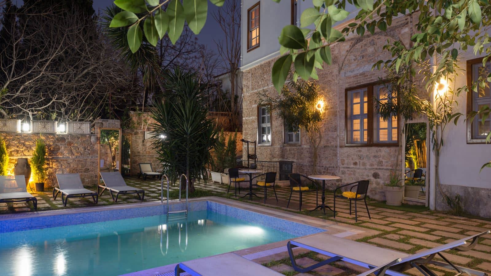 pools-outdoor-pool