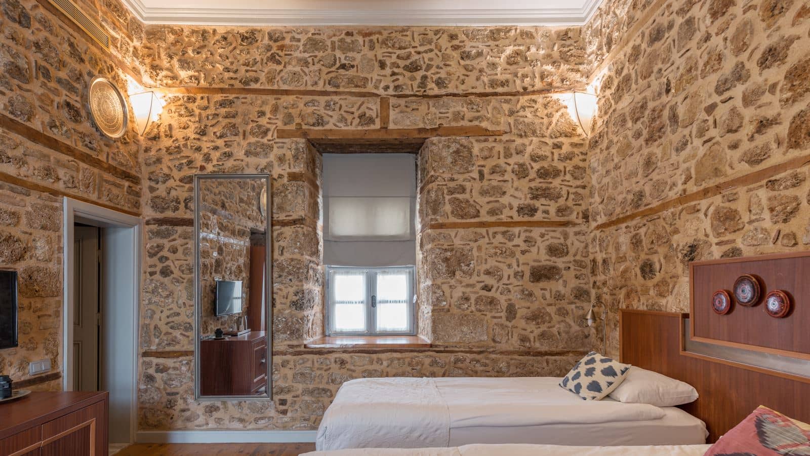 rooms-twin-room