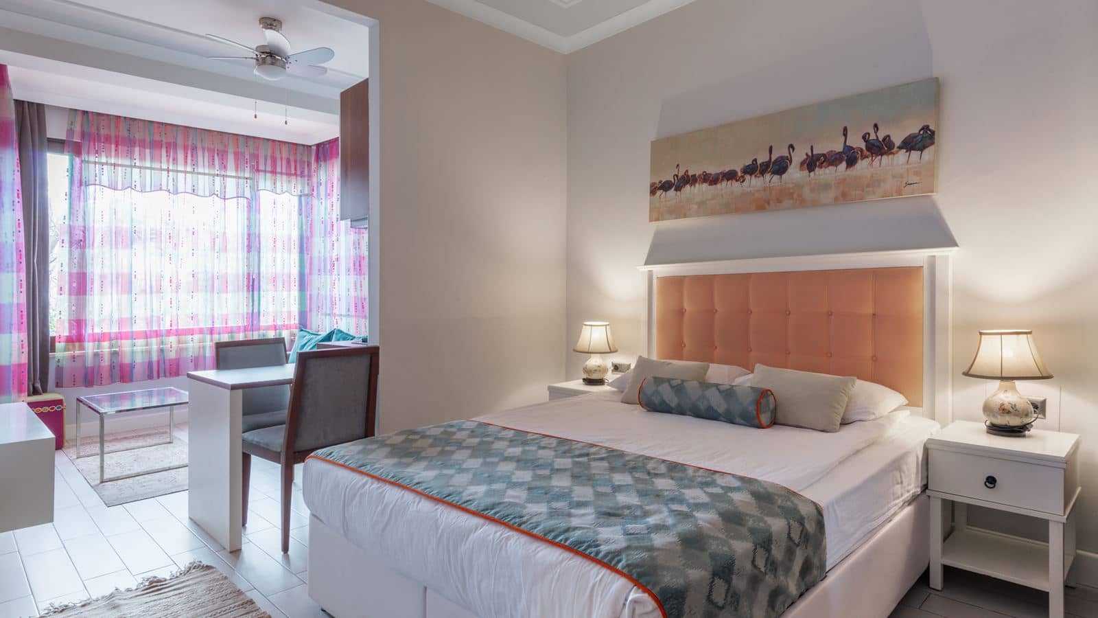 rooms-deluxe-room
