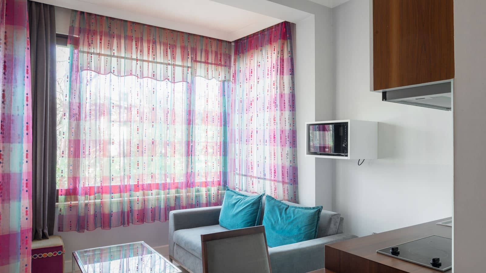 rooms-deluxe-room