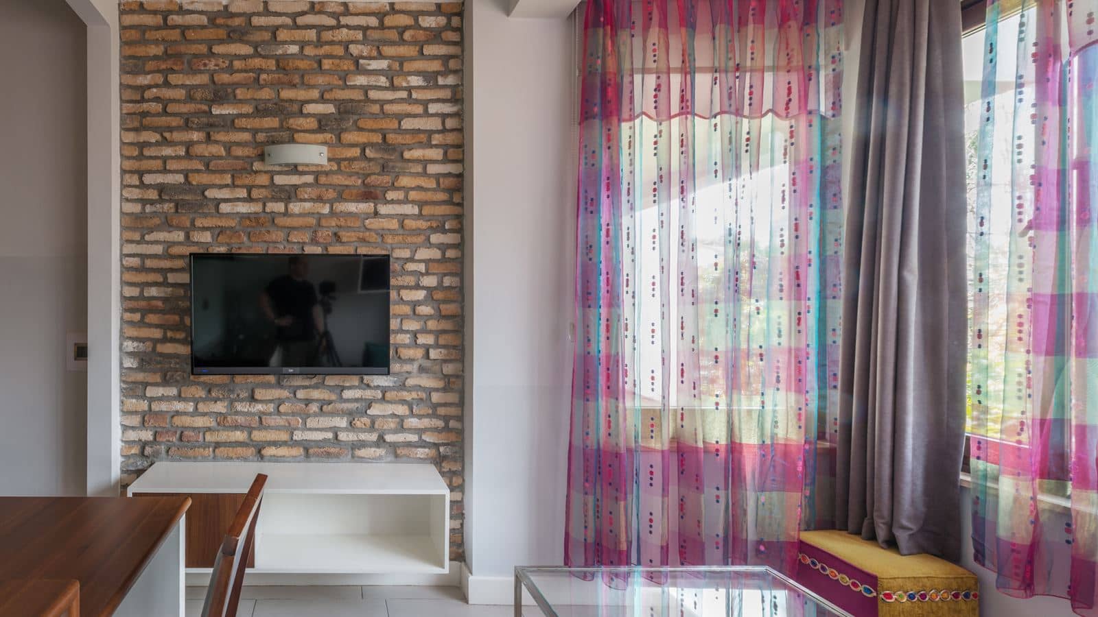 rooms-deluxe-room