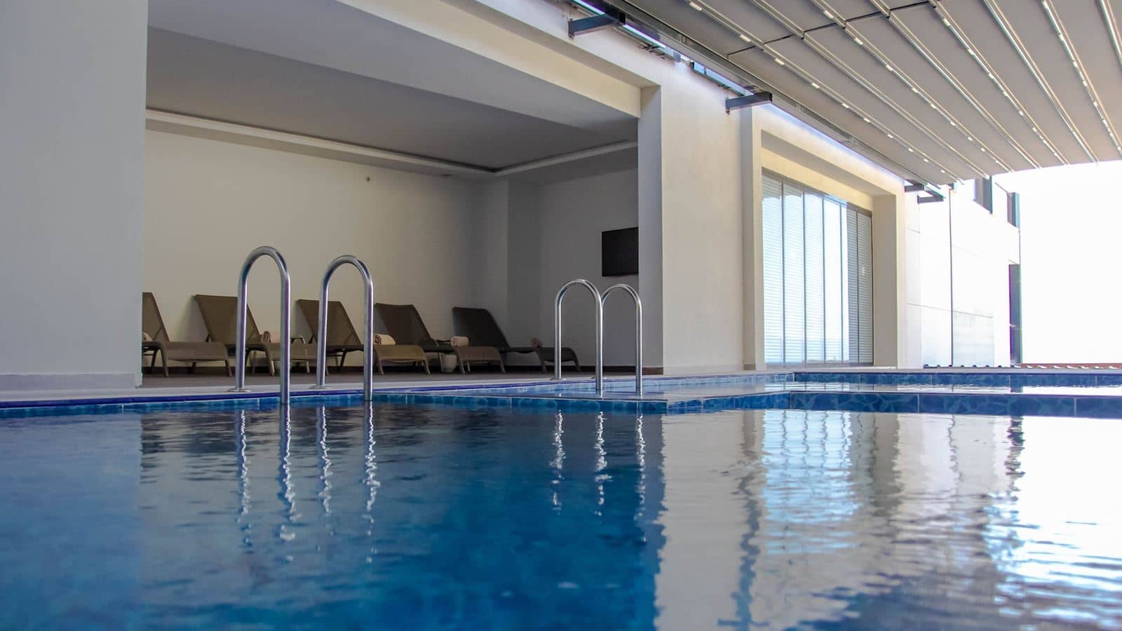 pools-indoor-pool