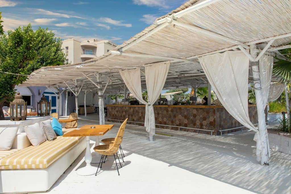 bars-seya-beach-bar