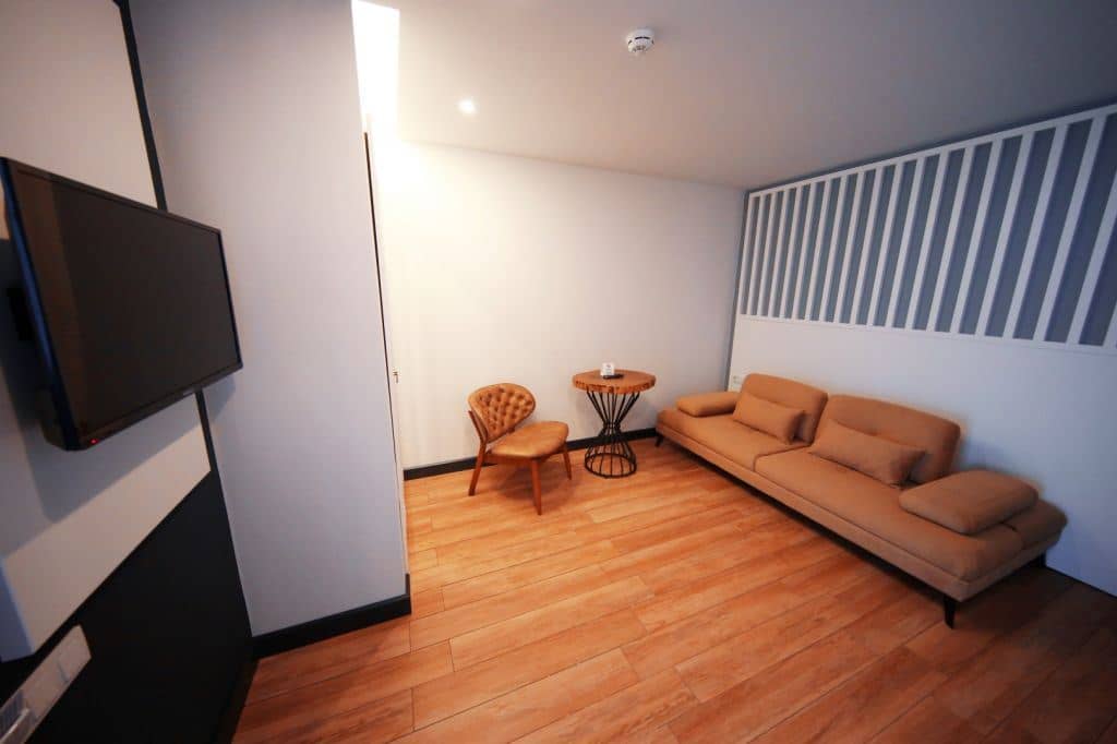 rooms-suite-room