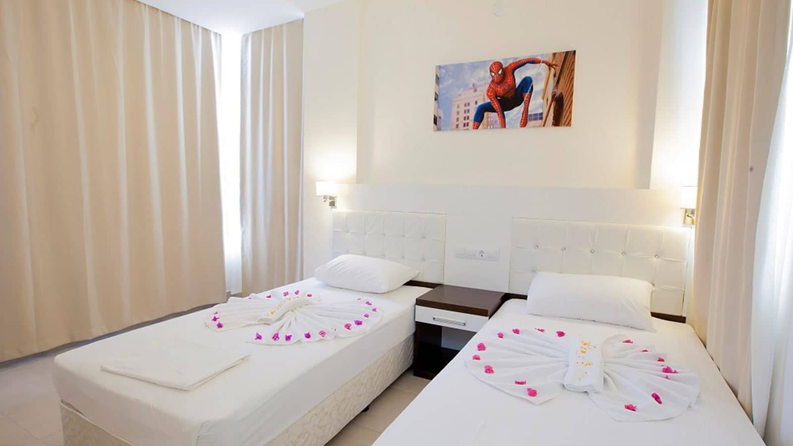 rooms-suite-room