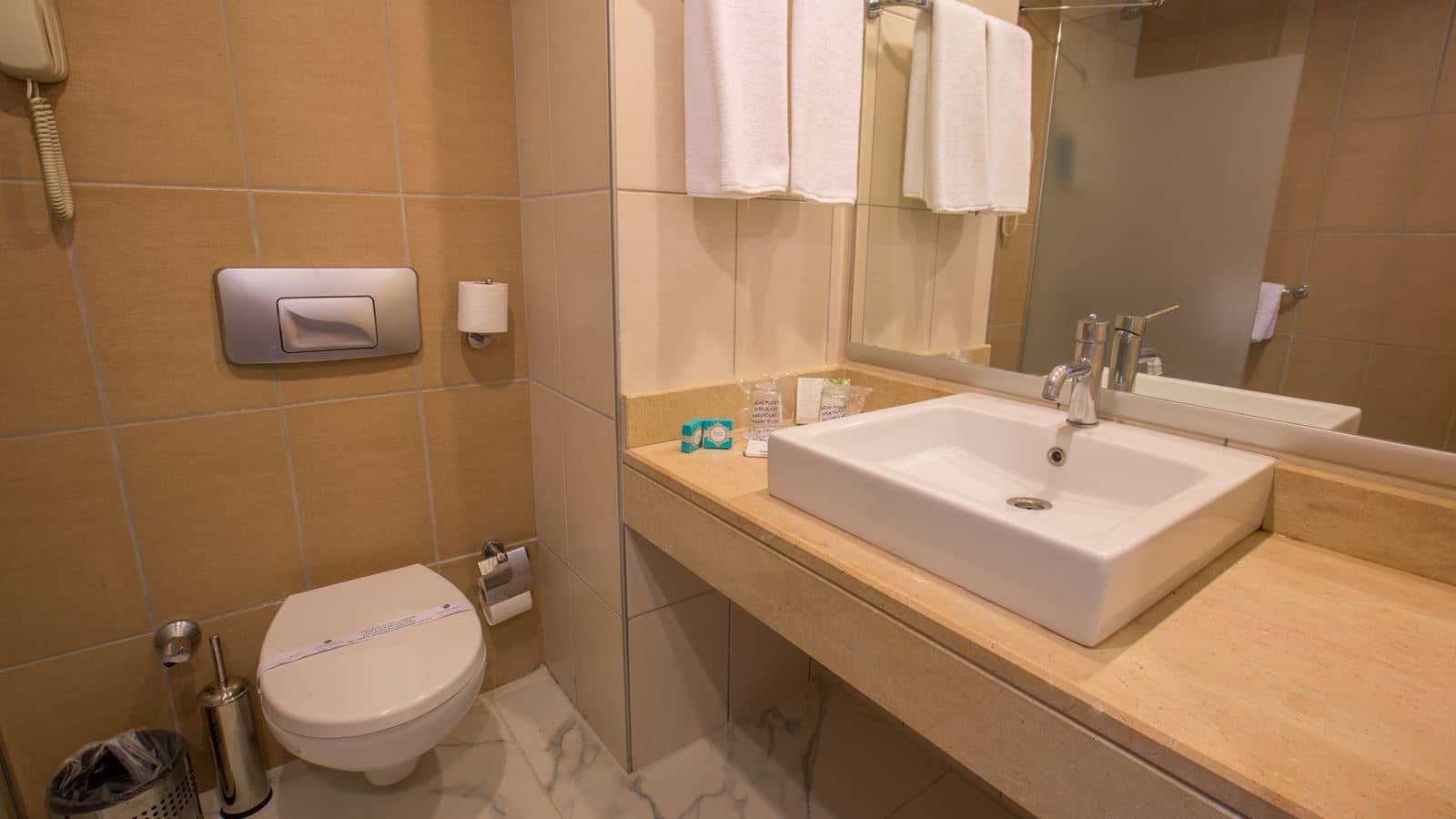rooms-standard-room