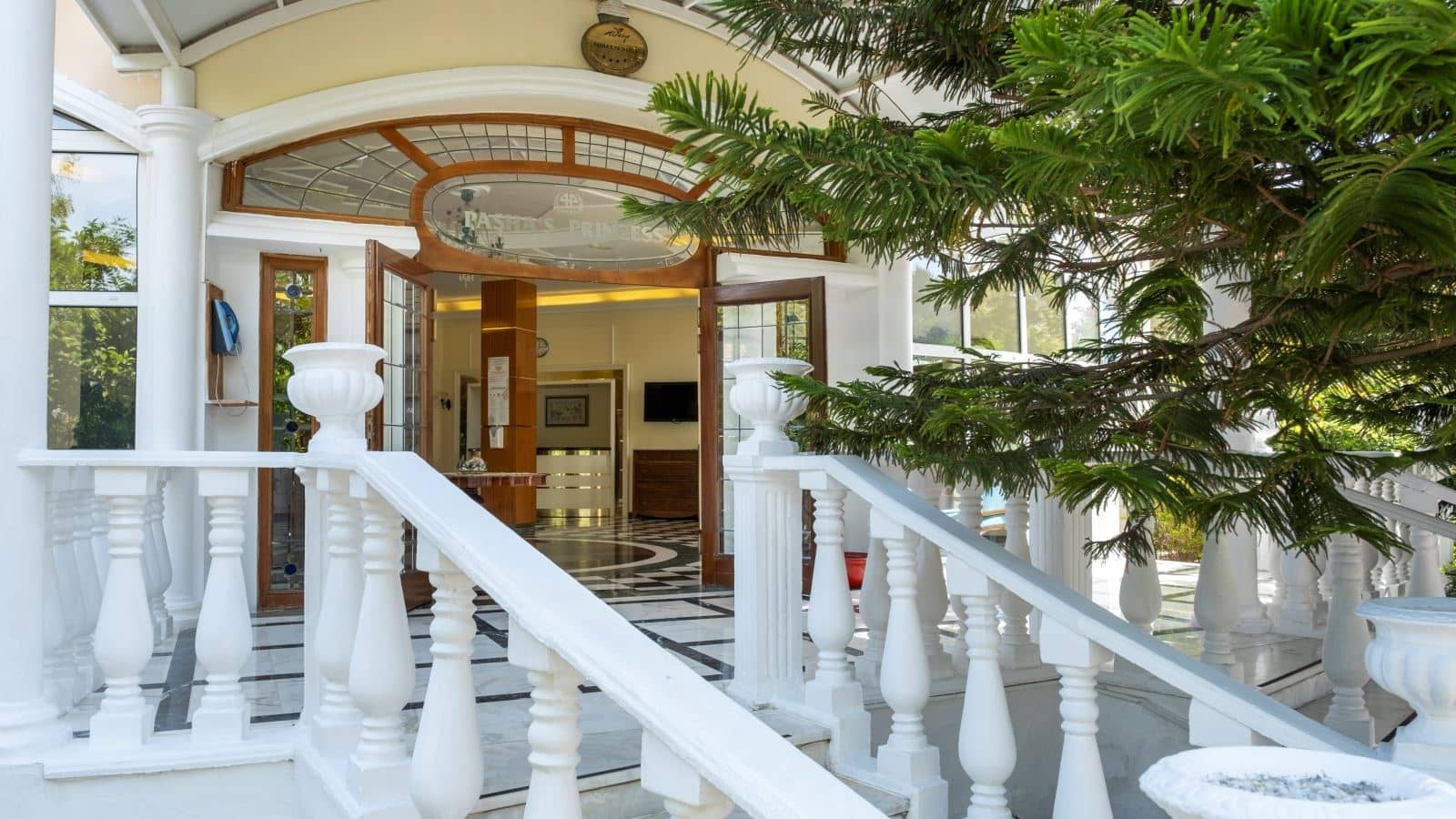 general-main-building