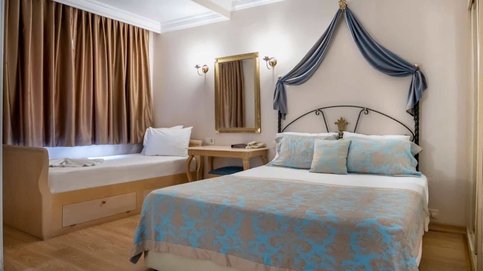 rooms-standard-room-land-view
