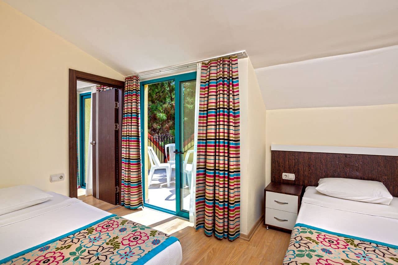 rooms-family-room