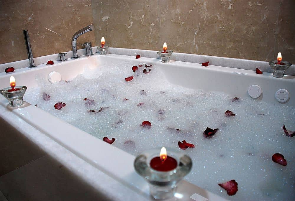 rooms-suite-deluxe-queen-bed