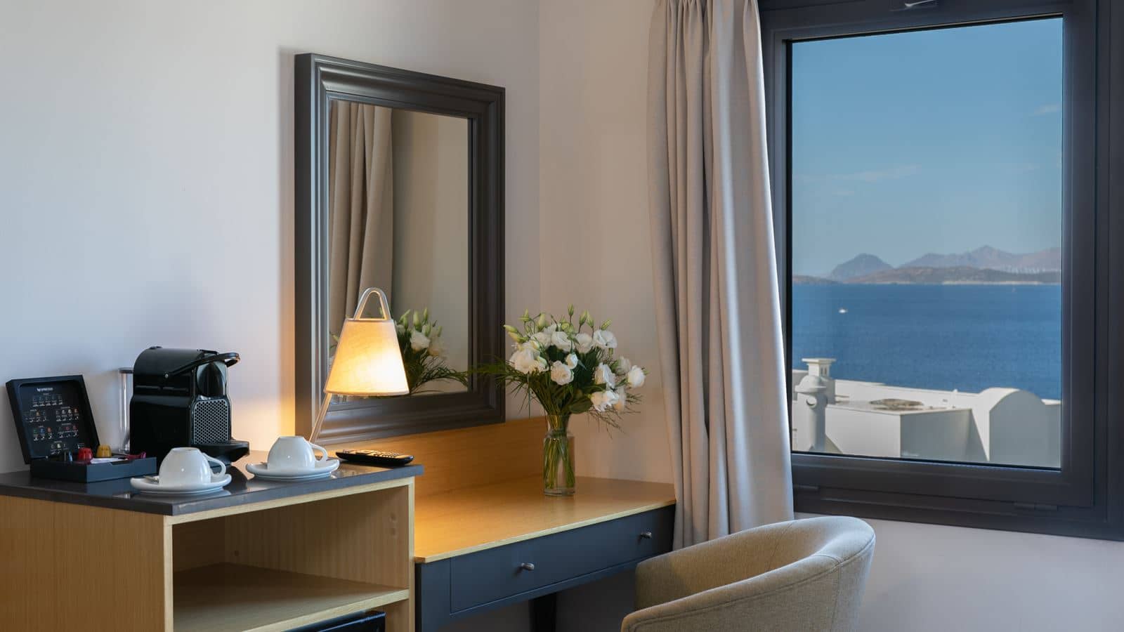 rooms-standard-room-sea-view-without-balcony