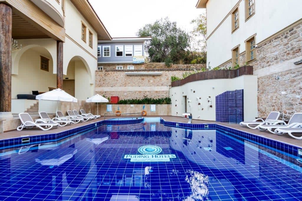 pools-outdoor-pool