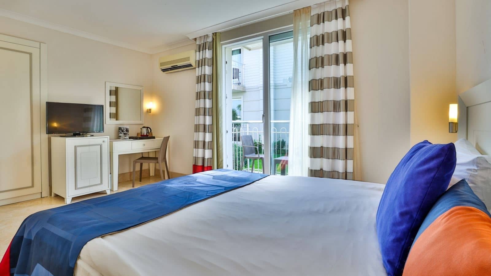 rooms-standard-room
