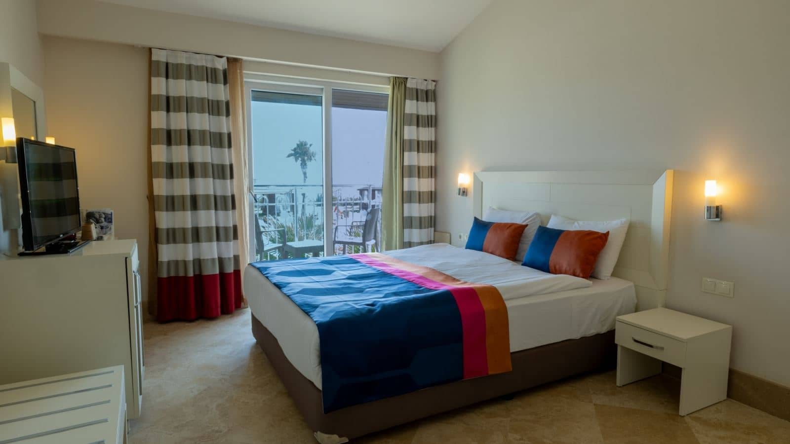 rooms-superior-room
