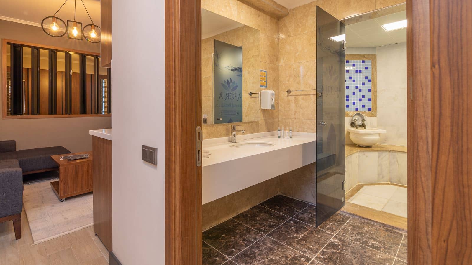 rooms-studio-corner-oda