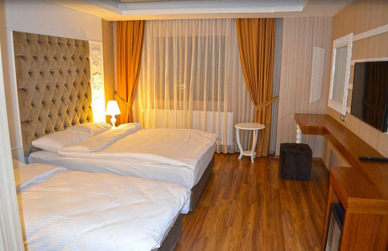 rooms-connected-room