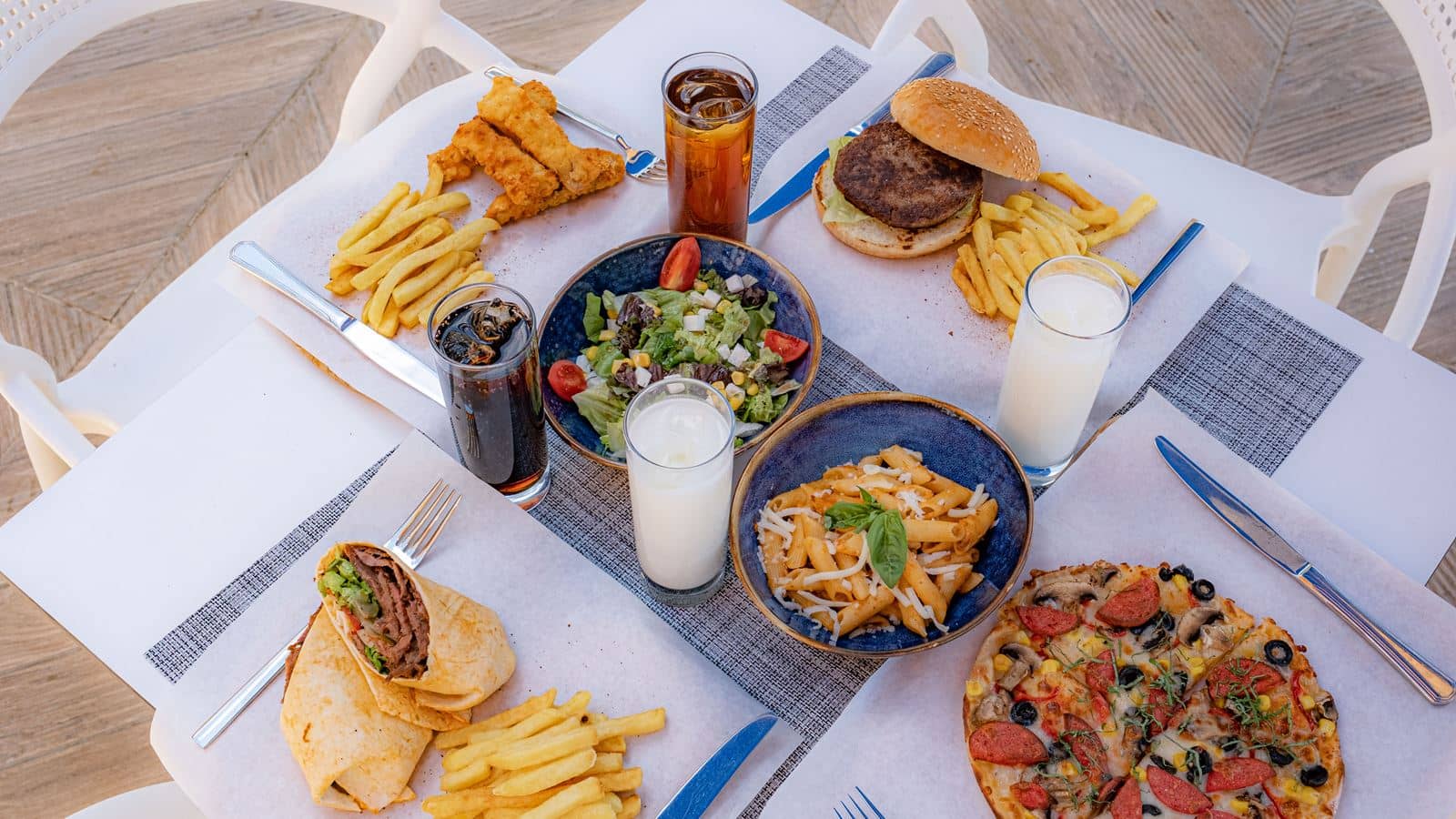 restaurants-la-sponda-beach-bar