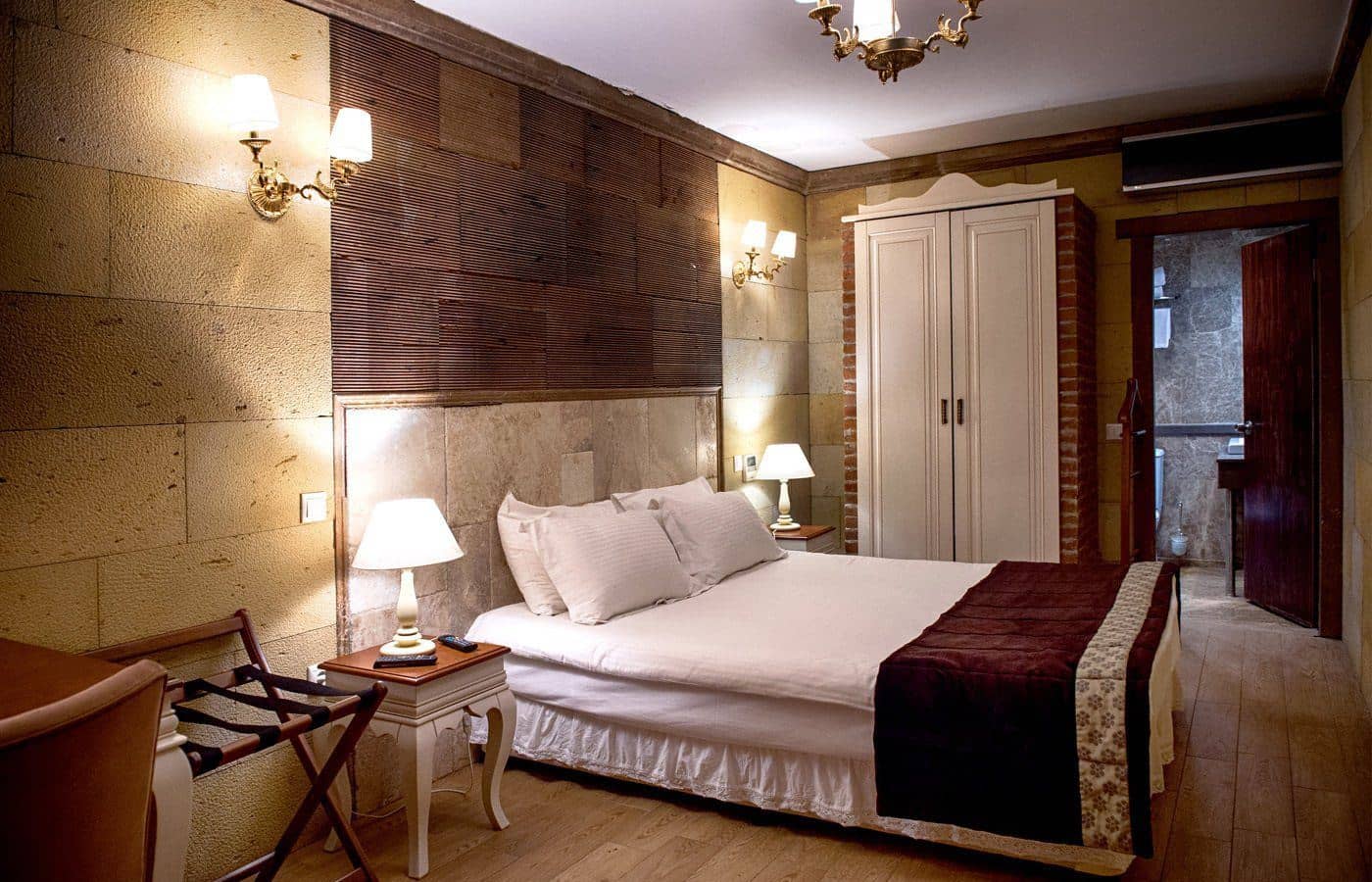 rooms-standard-room