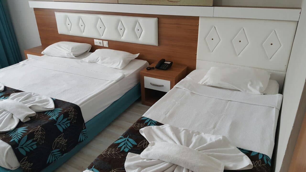 rooms-family-room