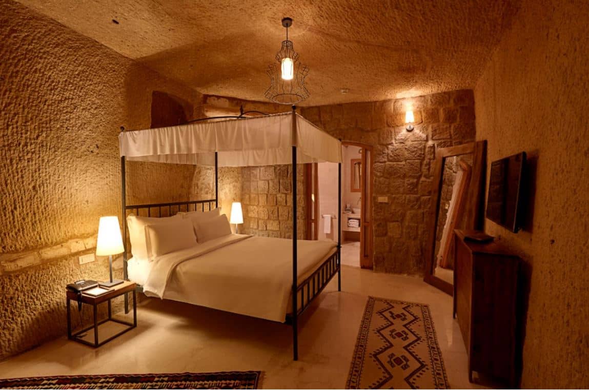 rooms-chapelle-king-suite