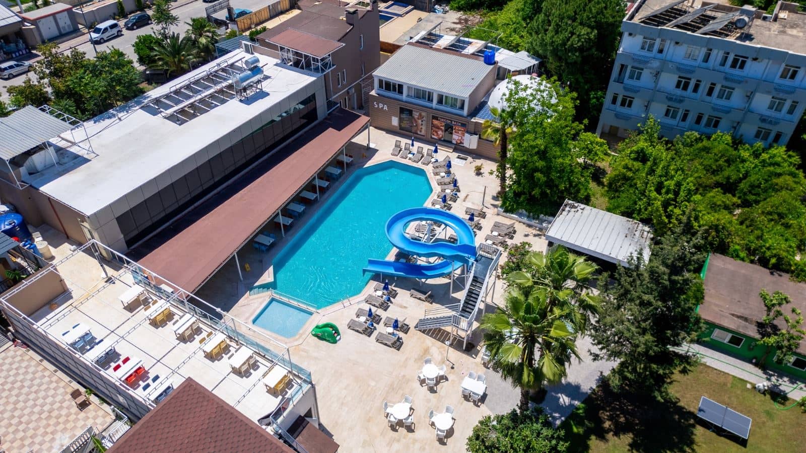 pools-outdoor-pool