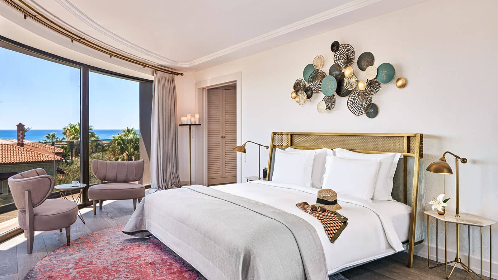 rooms-panorama-one-bedroom-suite-sea-view