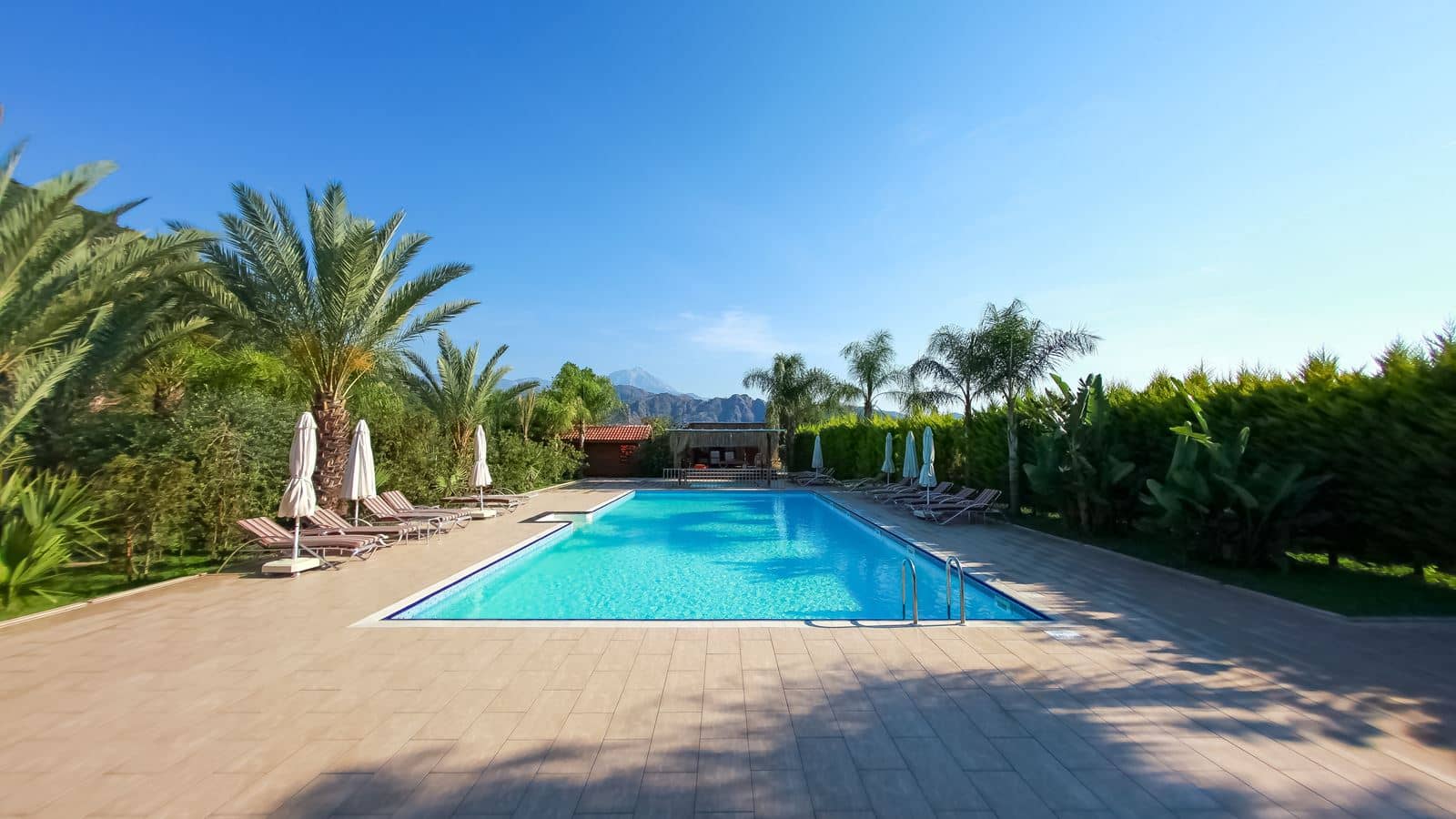 pools-outdoor-pool