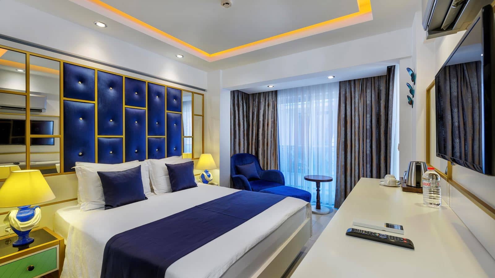 rooms-deluxe-room-sea-side