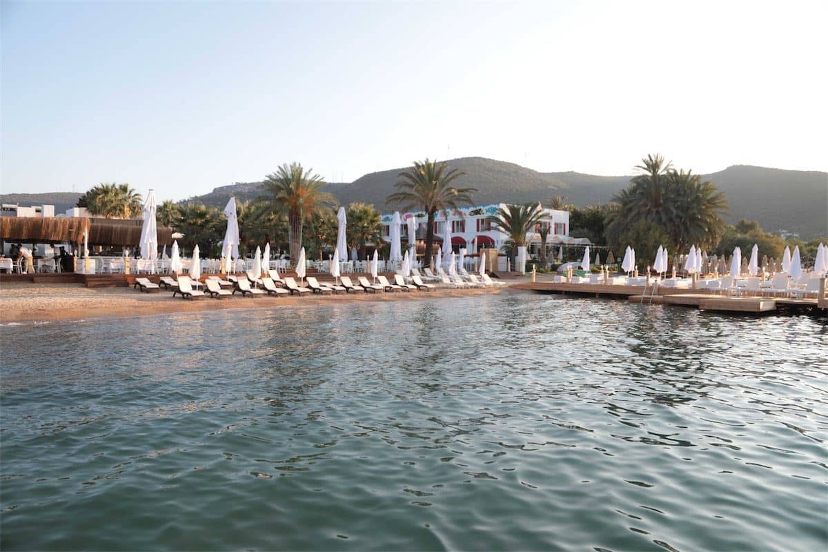 beach-main-building