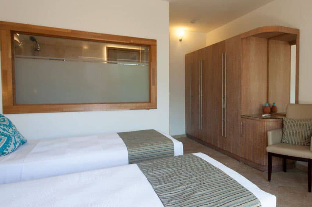 rooms-standard-room-garden-view