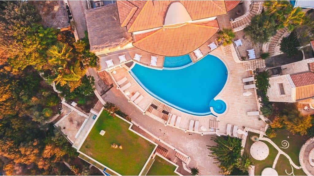 pools-outdoor-pool