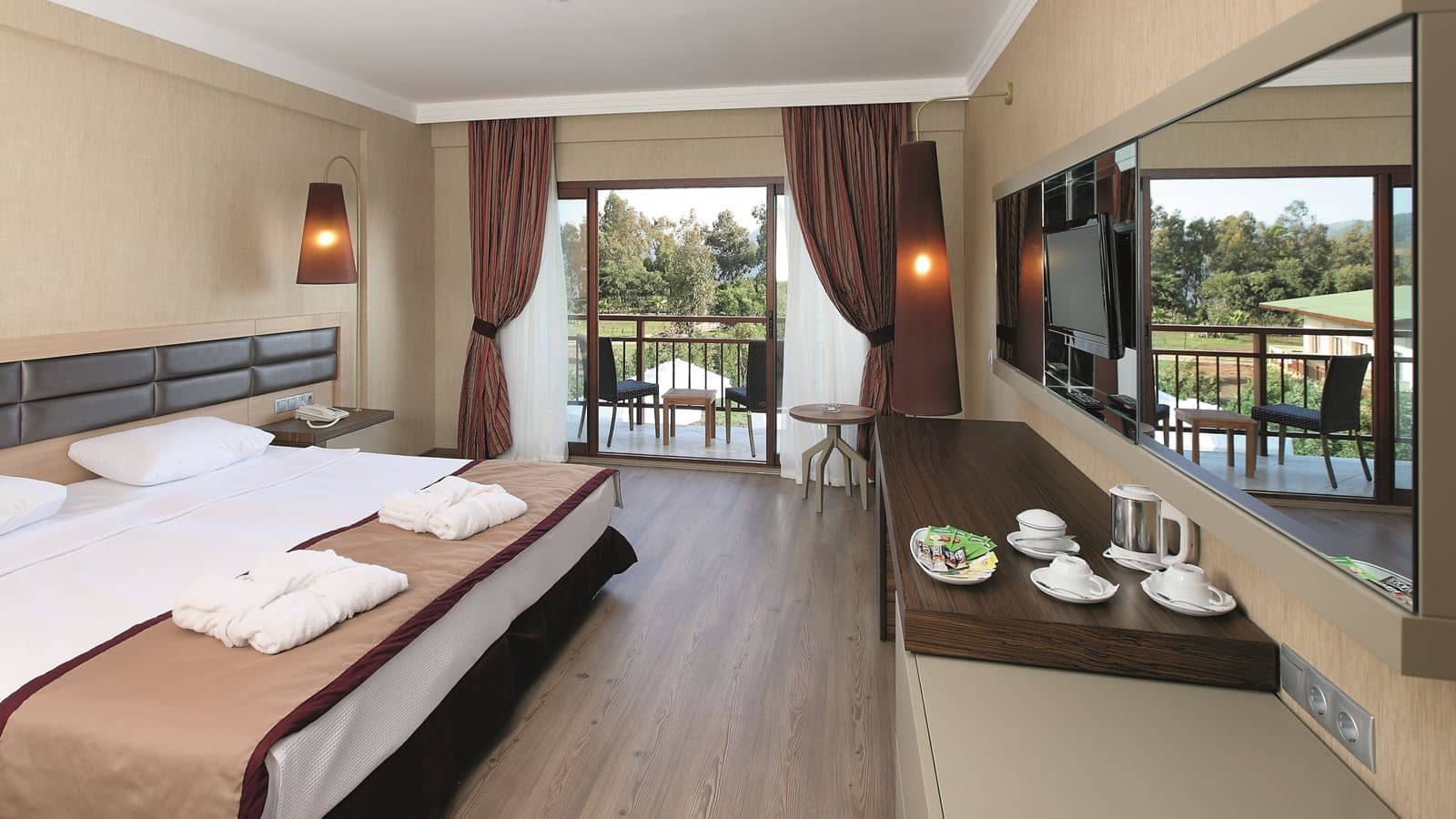 rooms-deluxe-room