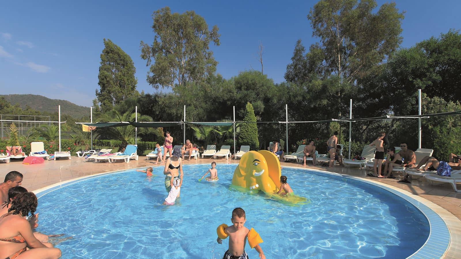 pools-outdoor-pool