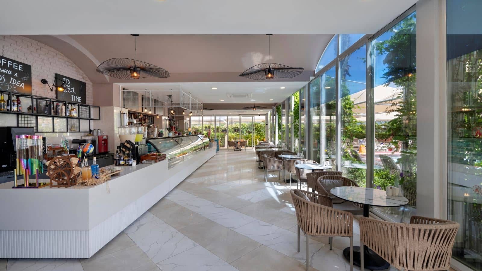 restaurants-cafe