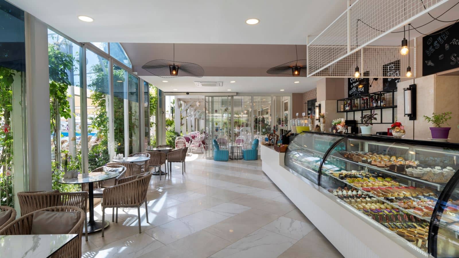 restaurants-cafe