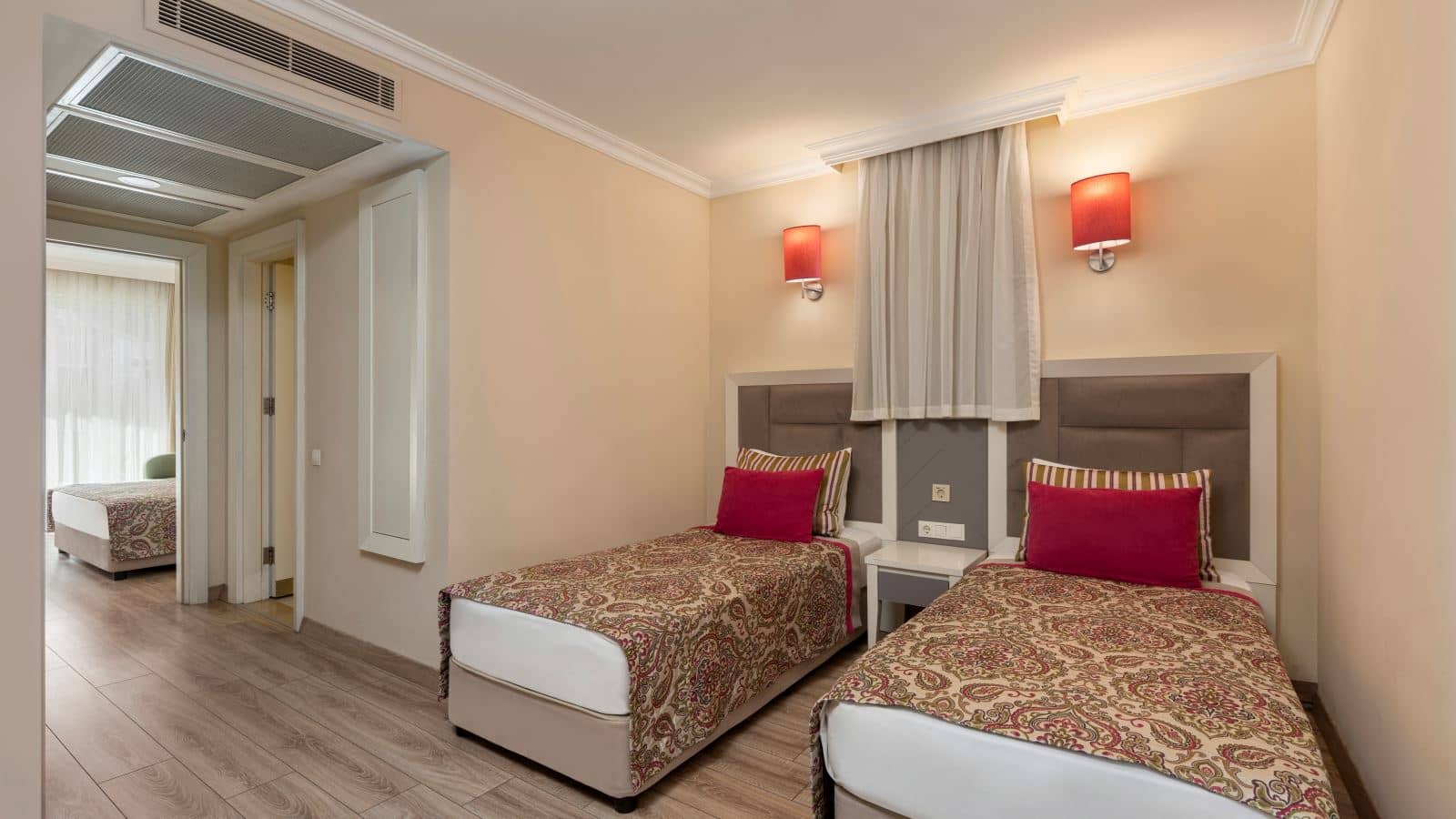 rooms-family-room