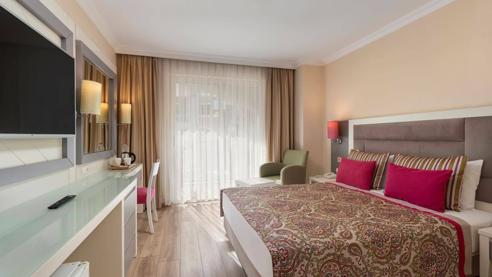 rooms-family-room