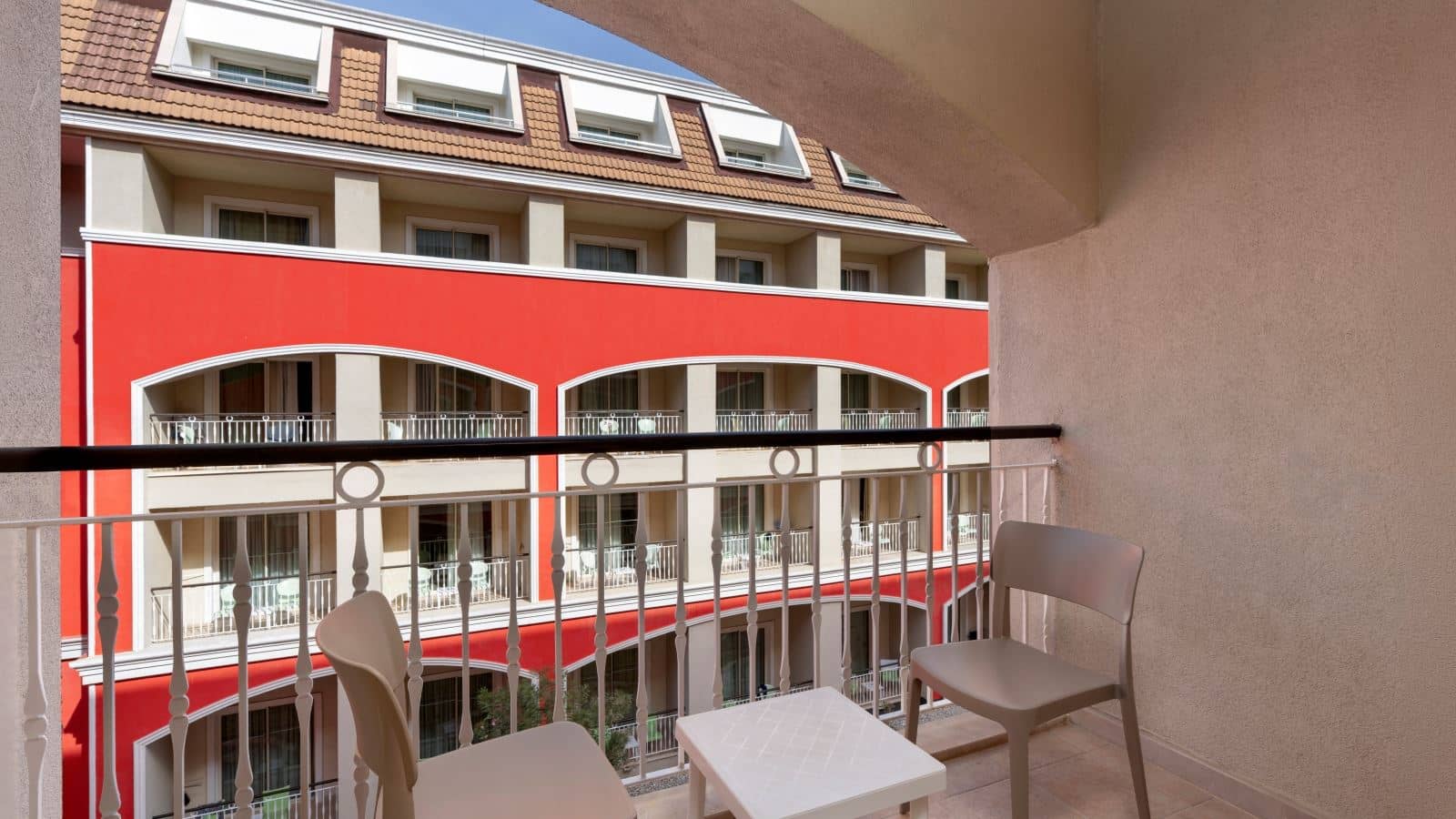 rooms-standard-land-view