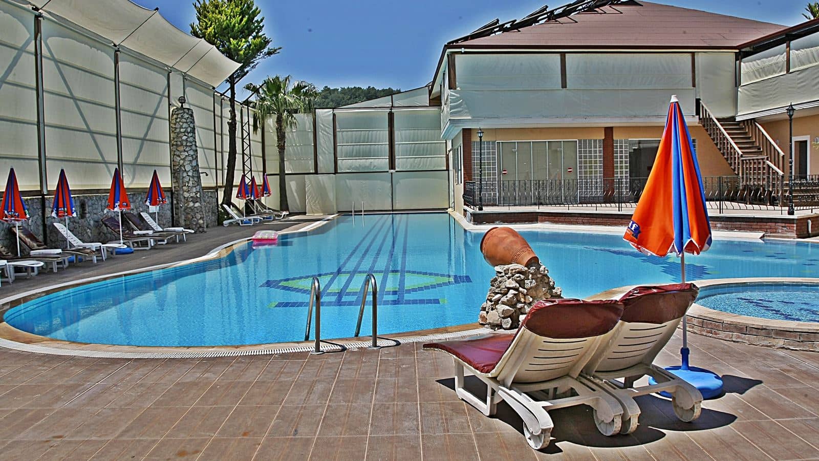 pools-outdoor-pool
