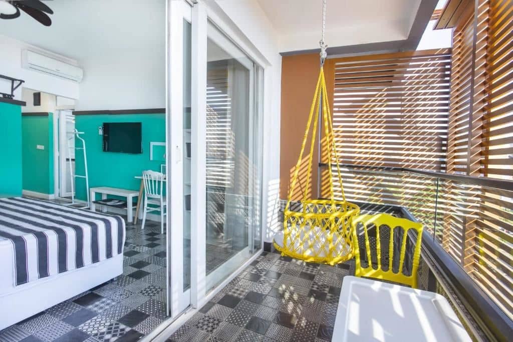 rooms-family-room