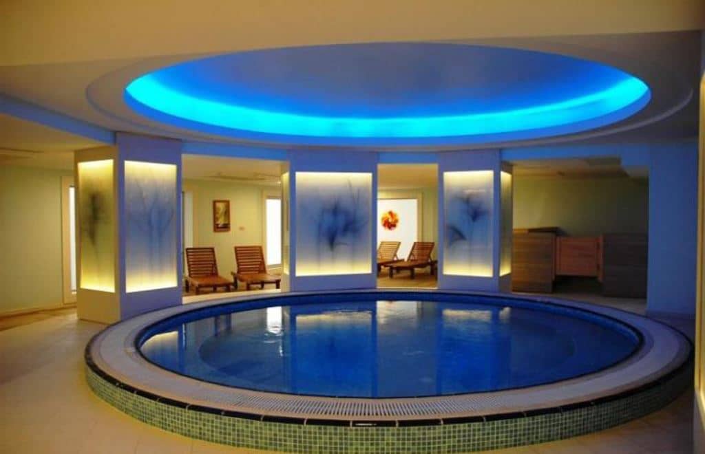 pools-indoor-pool