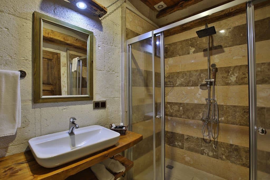rooms-damsa-standard-room