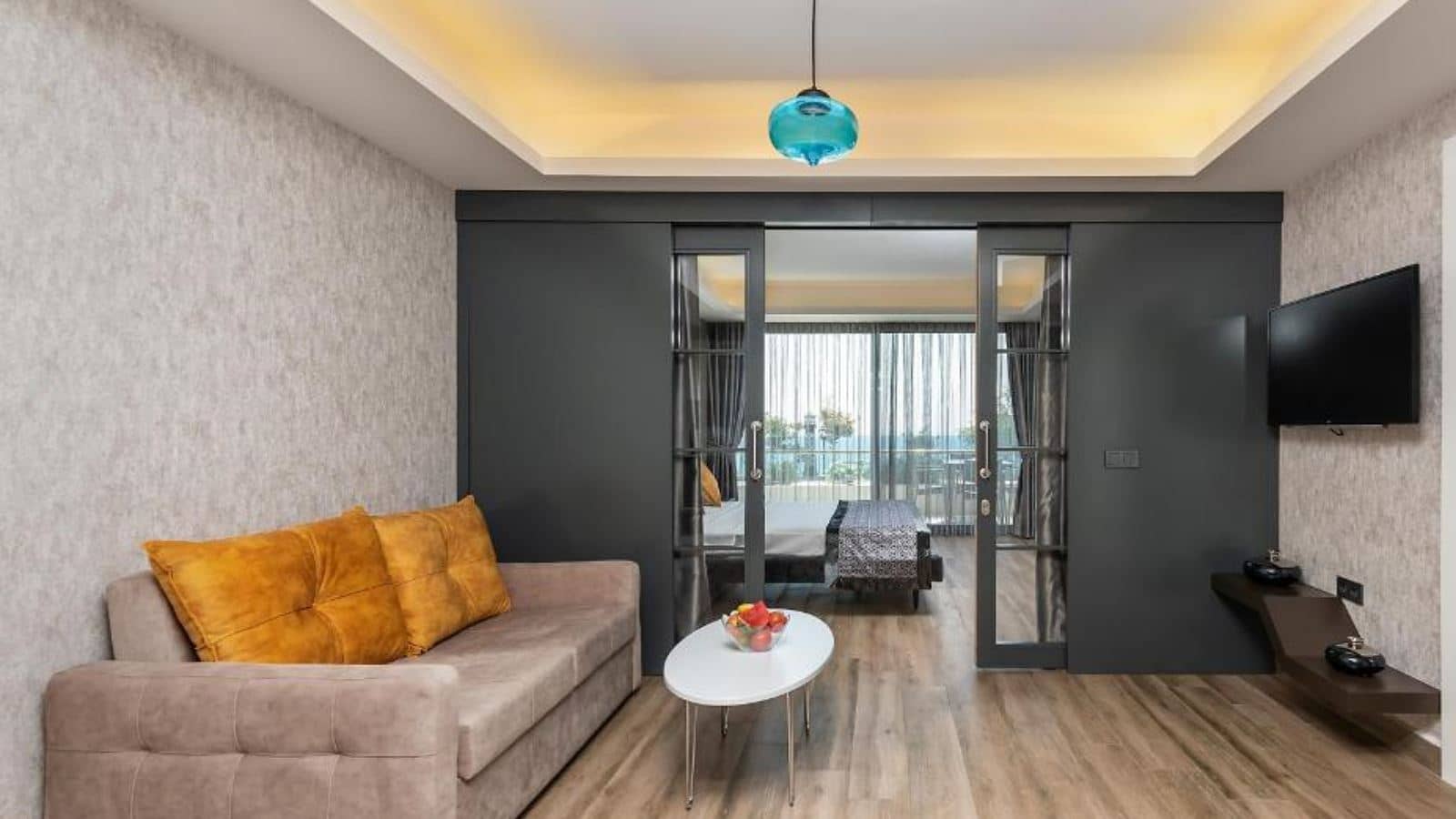 rooms-senior-suite