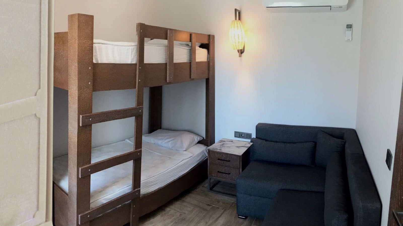 rooms-family-room
