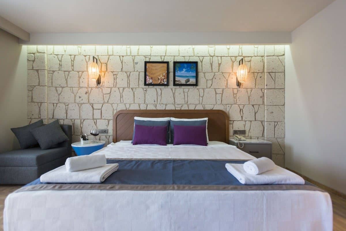rooms-deluxe-room
