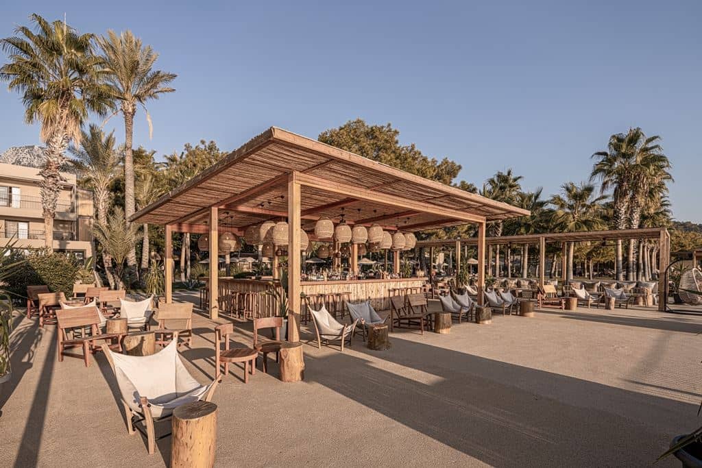 bars-beach-bar